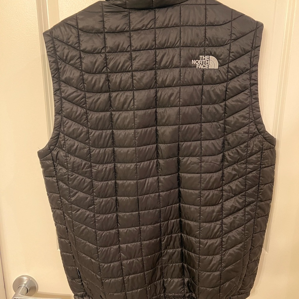 Men’s North Face Vest
